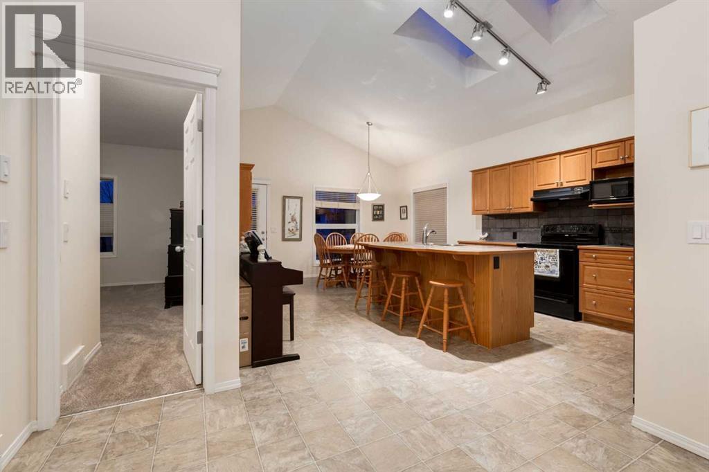 1936 Thornbird Road Se, Airdrie, Alberta  T4A 2E5 - Photo 6 - A2265374