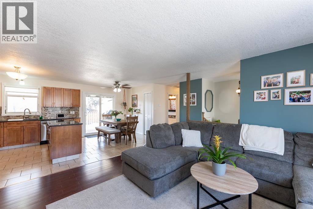 167 Chippewa Crescent W, Lethbridge, Alberta  T1K 5B4 - Photo 11 - A2288336