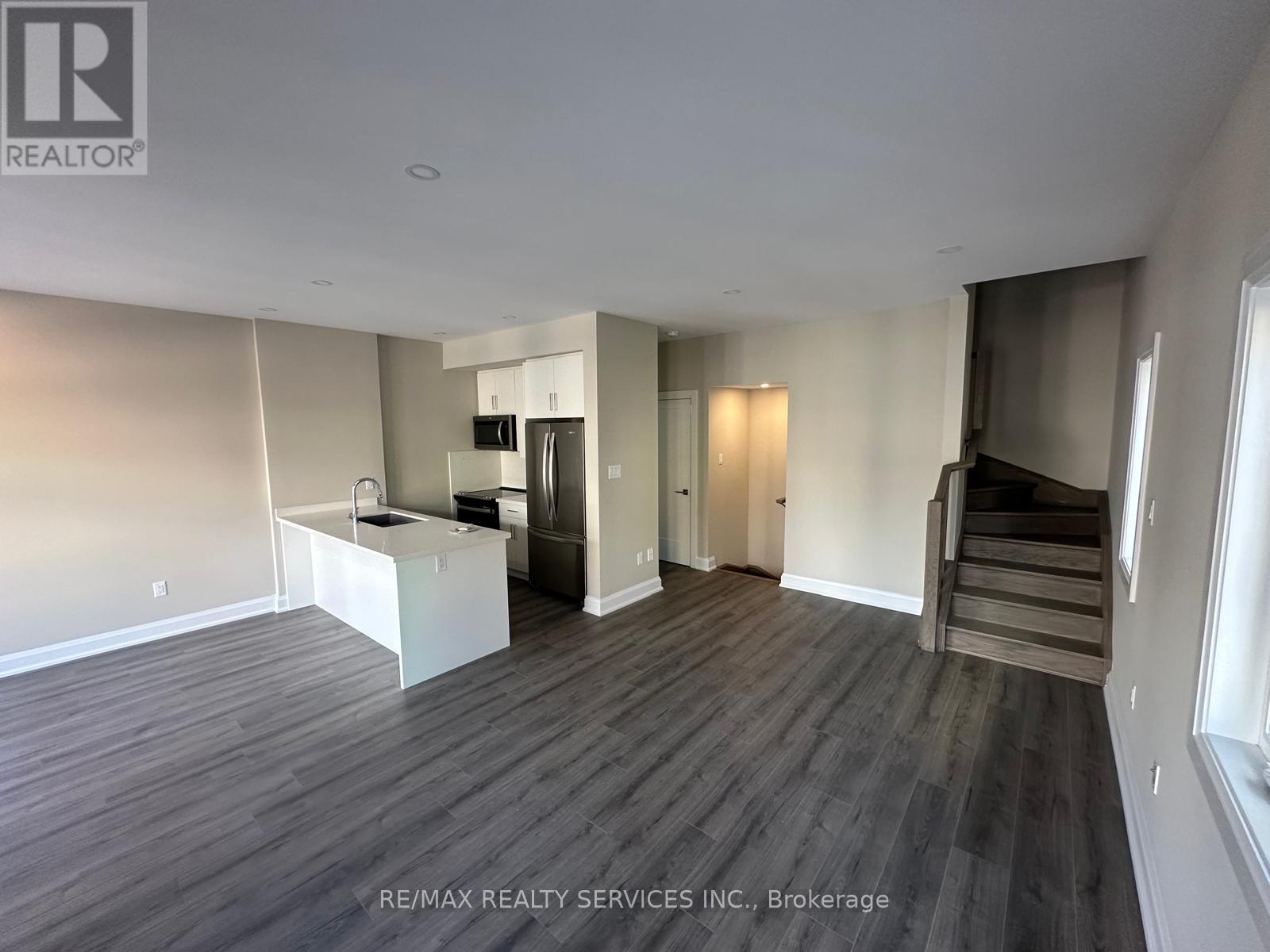 29 - 294 Vine Street, St. Catharines, Ontario  L2M 4T3 - Photo 15 - X12821044