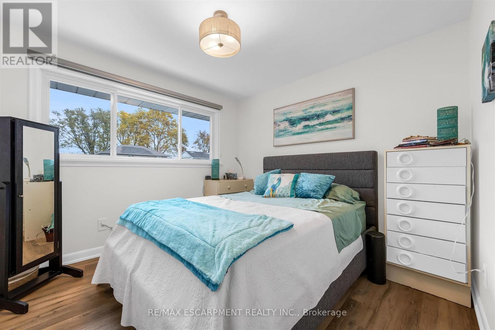 21 Lakeside Drive, Grimsby, Ontario  L3M 2K9 - Photo 19 - X12821094