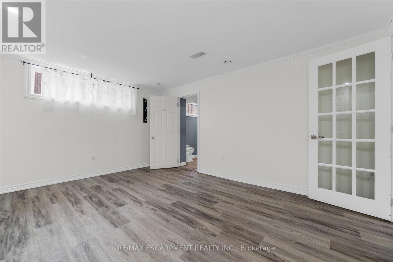 21 Lakeside Drive, Grimsby, Ontario  L3M 2K9 - Photo 29 - X12821094