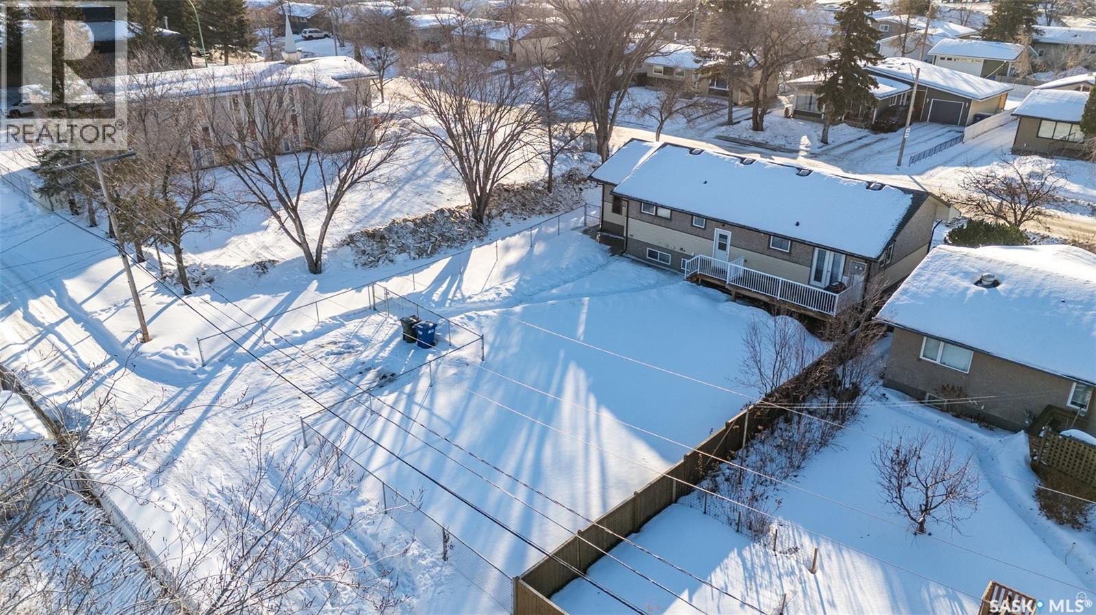 348 27th Street W, Prince Albert, Saskatchewan  S6V 4S1 - Photo 18 - SK029182