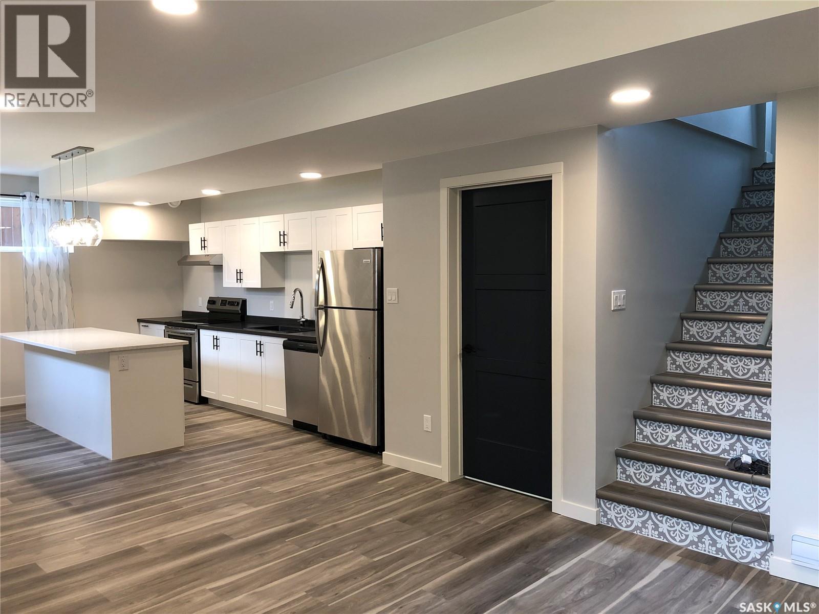 348 27th Street W, Prince Albert, Saskatchewan  S6V 4S1 - Photo 4 - SK029182