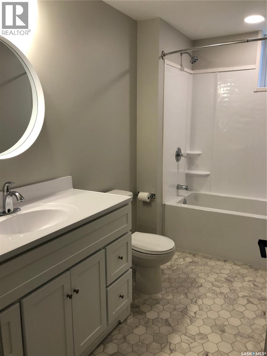 348 27th Street W, Prince Albert, Saskatchewan  S6V 4S1 - Photo 5 - SK029182