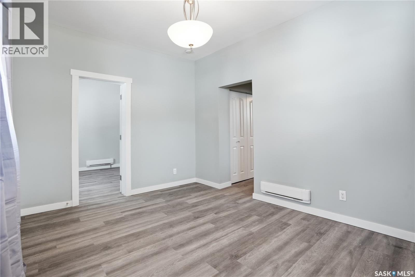 726 Cameron Street, Regina, Saskatchewan  S4T 2S1 - Photo 4 - SK029173