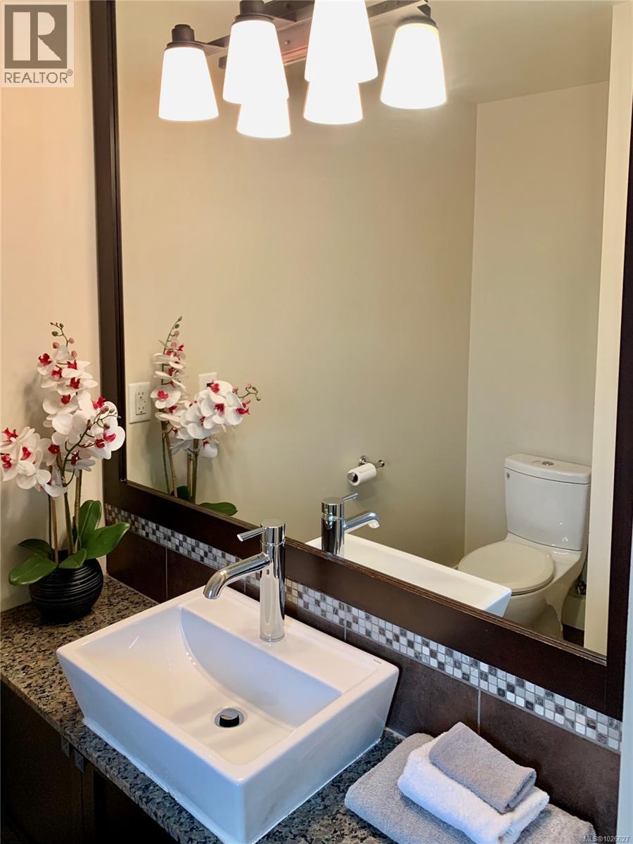 15 675 Superior St, Victoria, British Columbia  V8V 1V1 - Photo 24 - 1026627