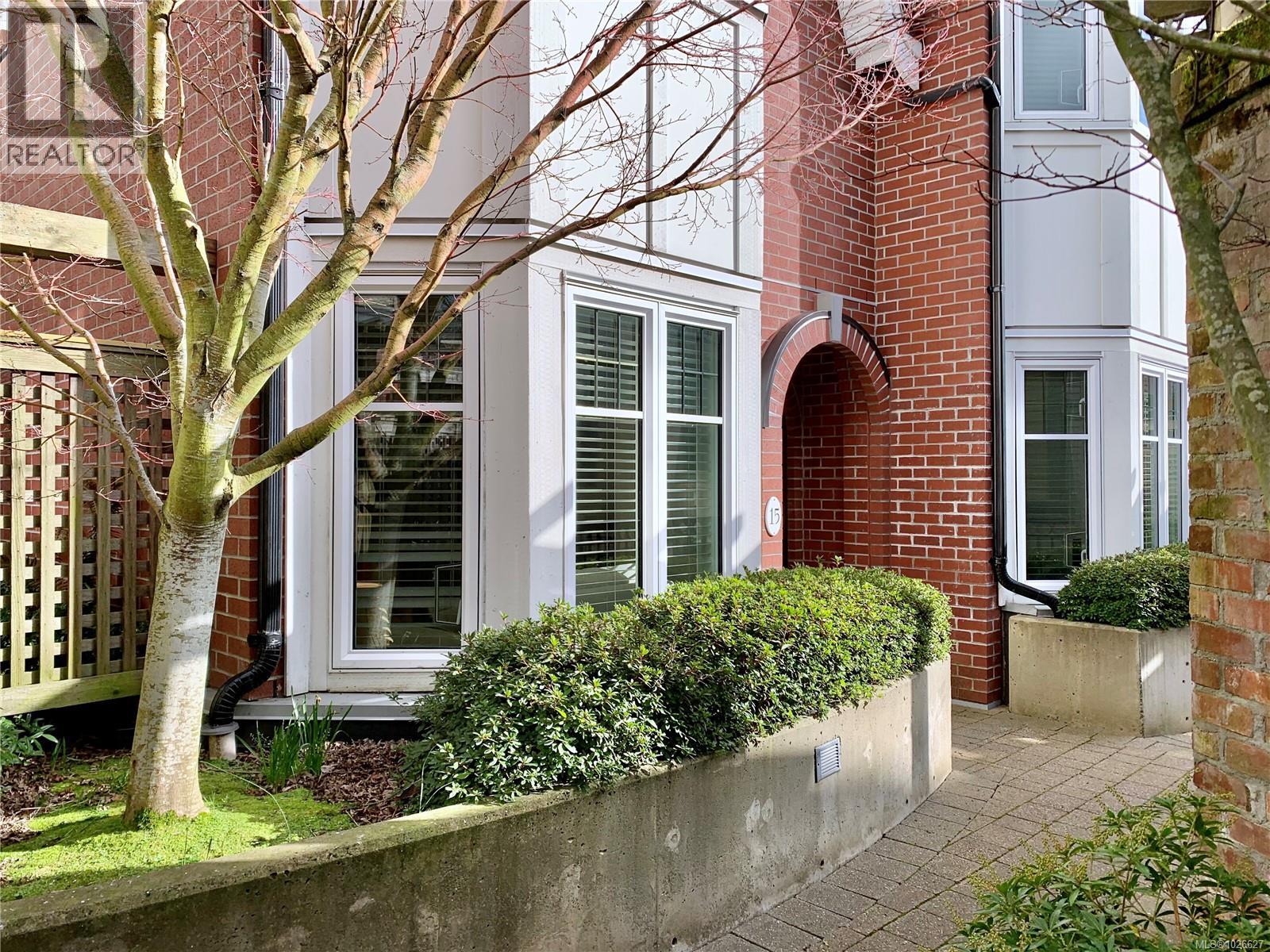 15 675 Superior St, Victoria, British Columbia  V8V 1V1 - Photo 29 - 1026627