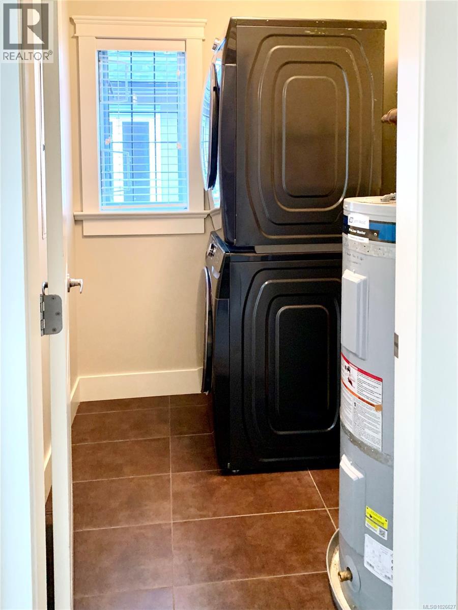 15 675 Superior St, Victoria, British Columbia  V8V 1V1 - Photo 28 - 1026627