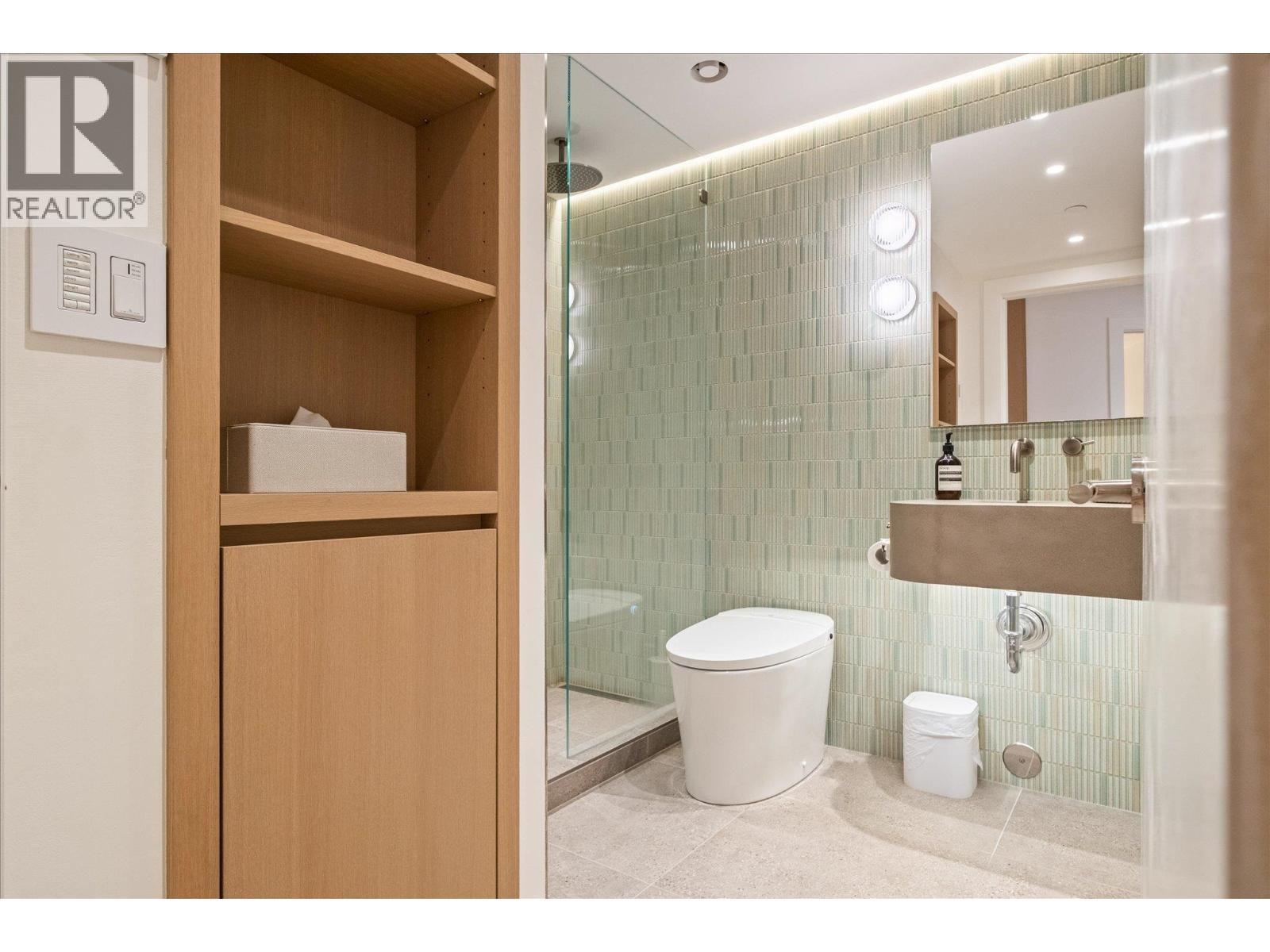 215 4360 Lorimer Road, Whistler, British Columbia  V8E 1A5 - Photo 17 - R3073128