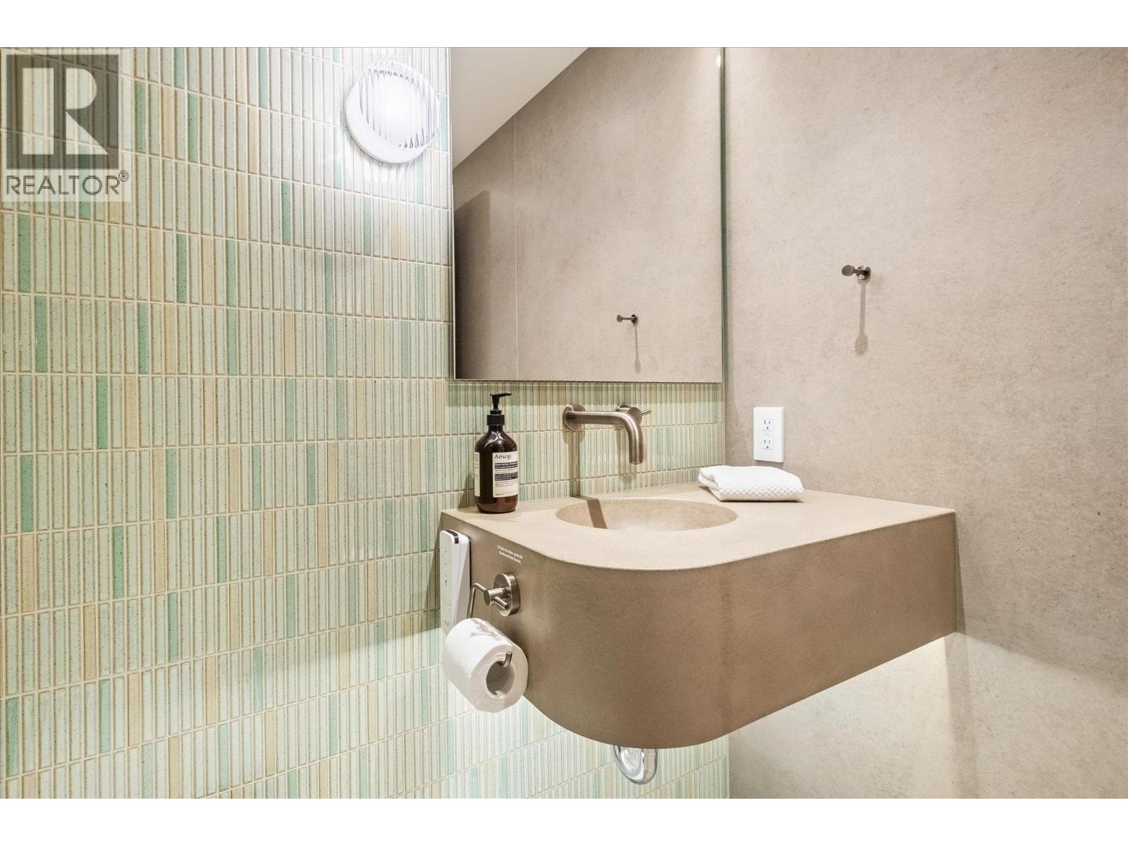 215 4360 Lorimer Road, Whistler, British Columbia  V8E 1A5 - Photo 19 - R3073128