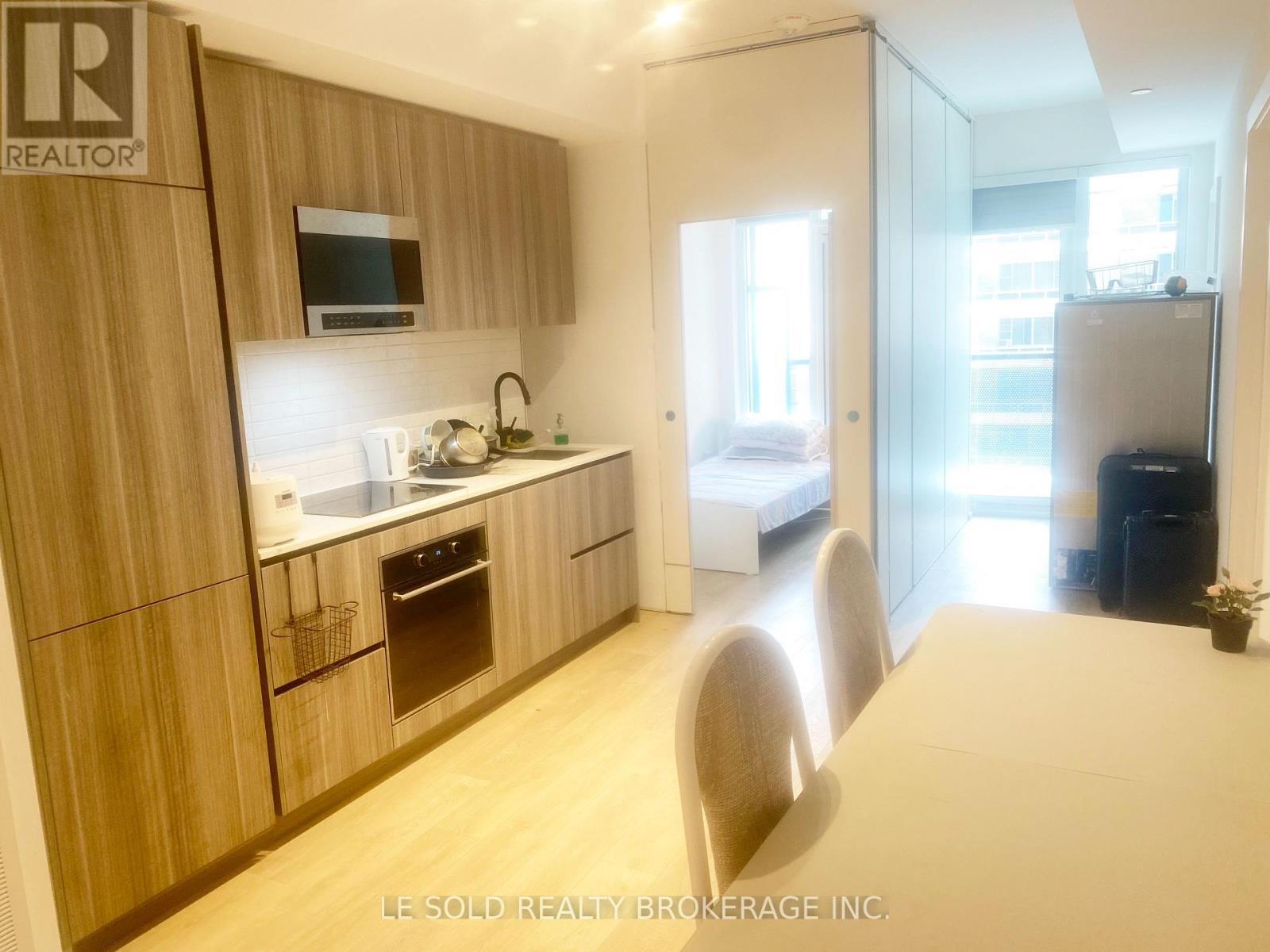 704 Room#4 - 127 Broadway Avenue, Toronto, Ontario  M4P 1V4 - Photo 12 - C12817520