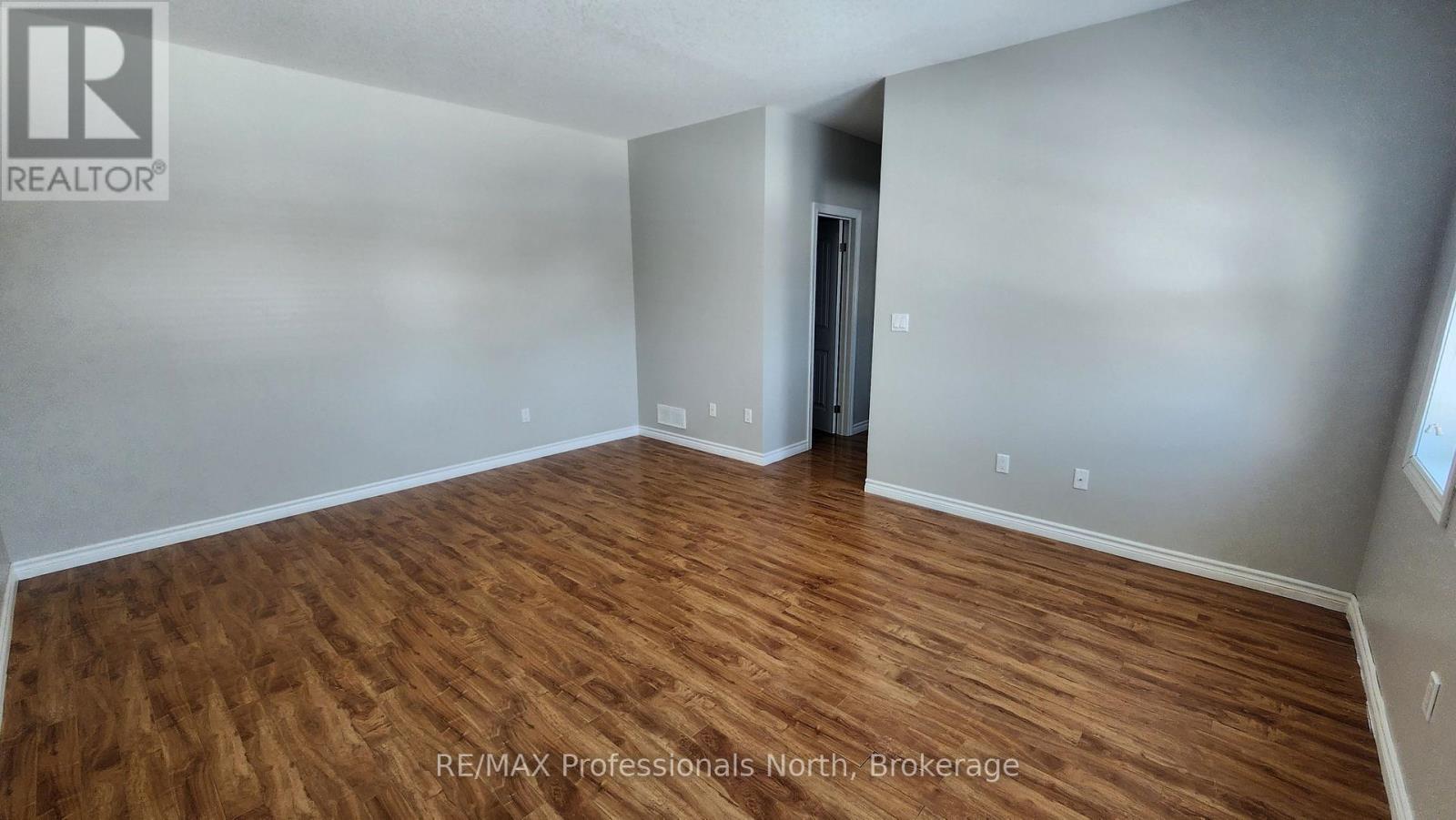 19 Duncan Street E, Huntsville (Chaffey), Ontario  P1H 1P6 - Photo 11 - X12821122