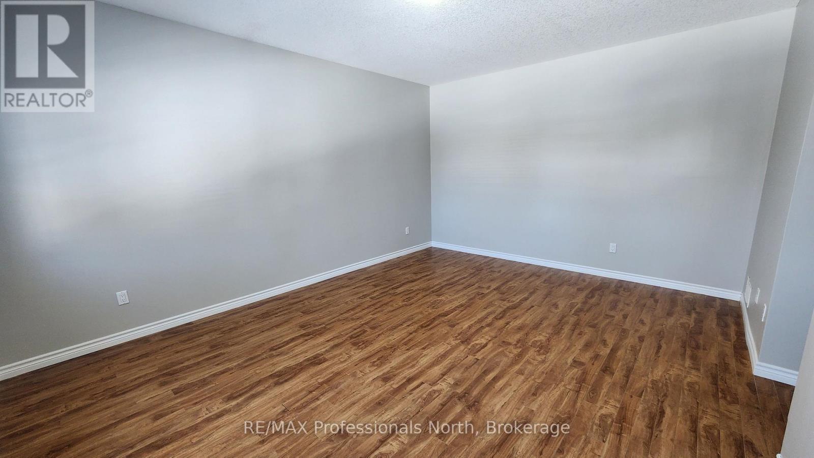 19 Duncan Street E, Huntsville (Chaffey), Ontario  P1H 1P6 - Photo 12 - X12821122