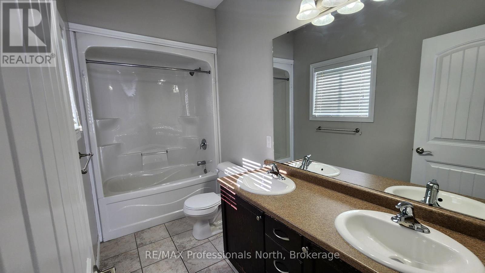 19 Duncan Street E, Huntsville (Chaffey), Ontario  P1H 1P6 - Photo 13 - X12821122