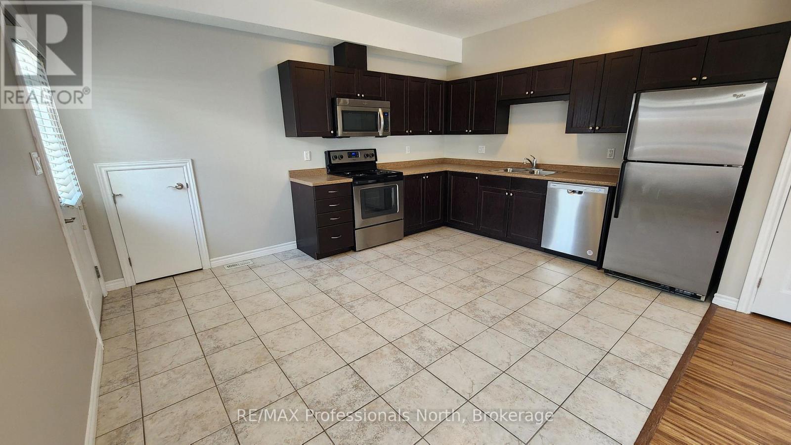 19 Duncan Street E, Huntsville (Chaffey), Ontario  P1H 1P6 - Photo 24 - X12821122