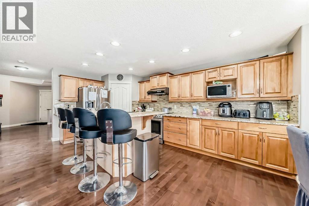 2468 Kingsland View Se, Airdrie, Alberta  T4A 0A6 - Photo 6 - A2281680