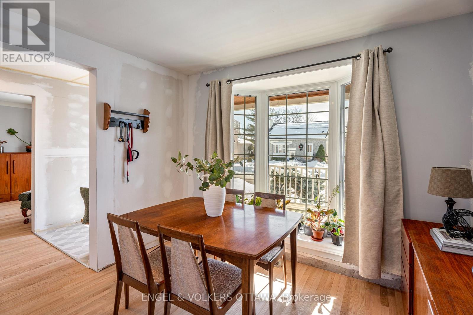 99 Glynn Avenue, Ottawa, Ontario  K1K 1S7 - Photo 7 - X12821110