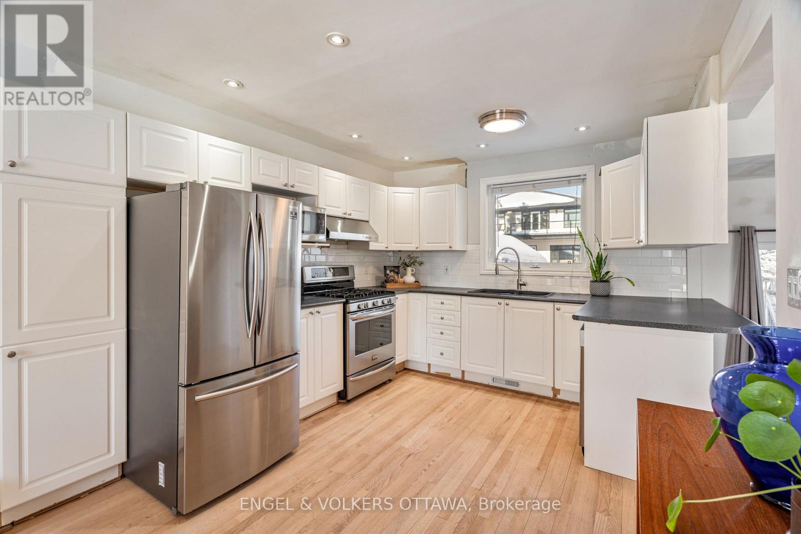 99 Glynn Avenue, Ottawa, Ontario  K1K 1S7 - Photo 9 - X12821110