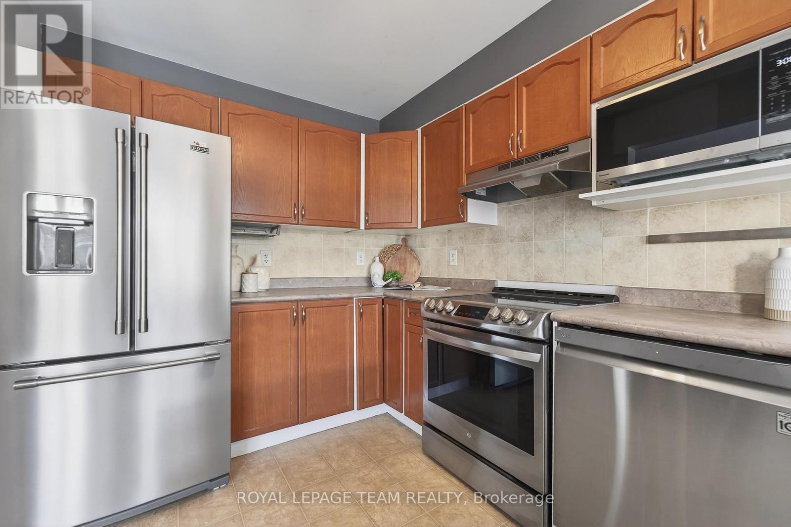 242 Opus Street, Ottawa, Ontario  K2S 0J1 - Photo 23 - X12821140