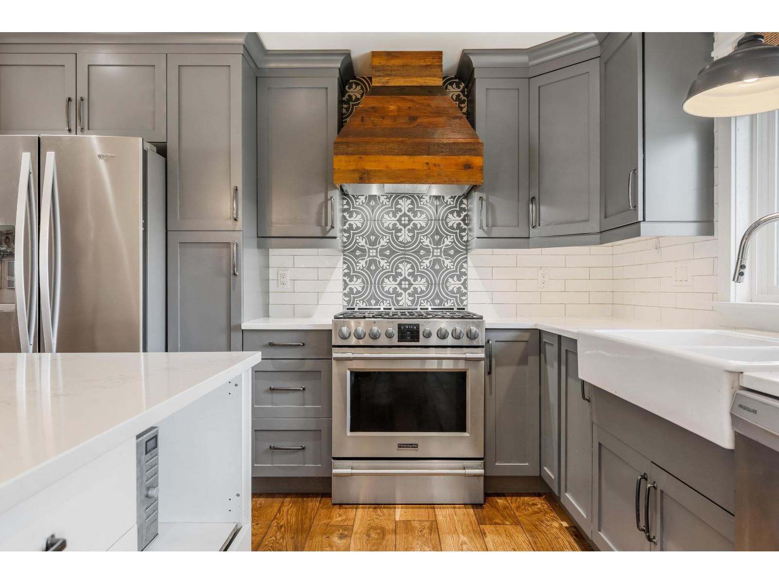 10125 Shamrock Drive, Fairfield Island, Chilliwack, British Columbia  V2P 5L3 - Photo 3 - R3091134