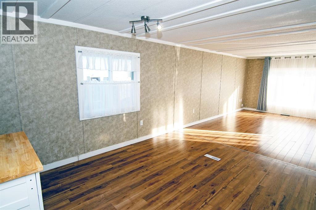 215 Polar Avenue Ne, High River, Alberta  T1V 1J4 - Photo 9 - A2283396