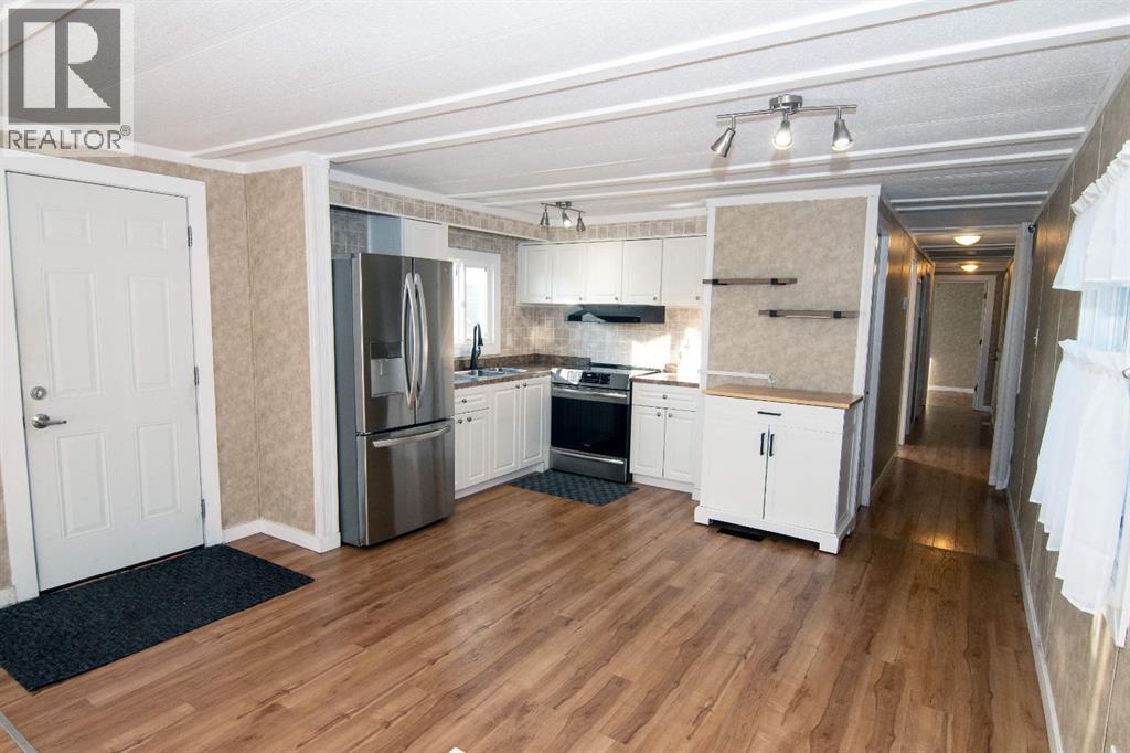 215 Polar Avenue Ne, High River, Alberta  T1V 1J4 - Photo 5 - A2283396