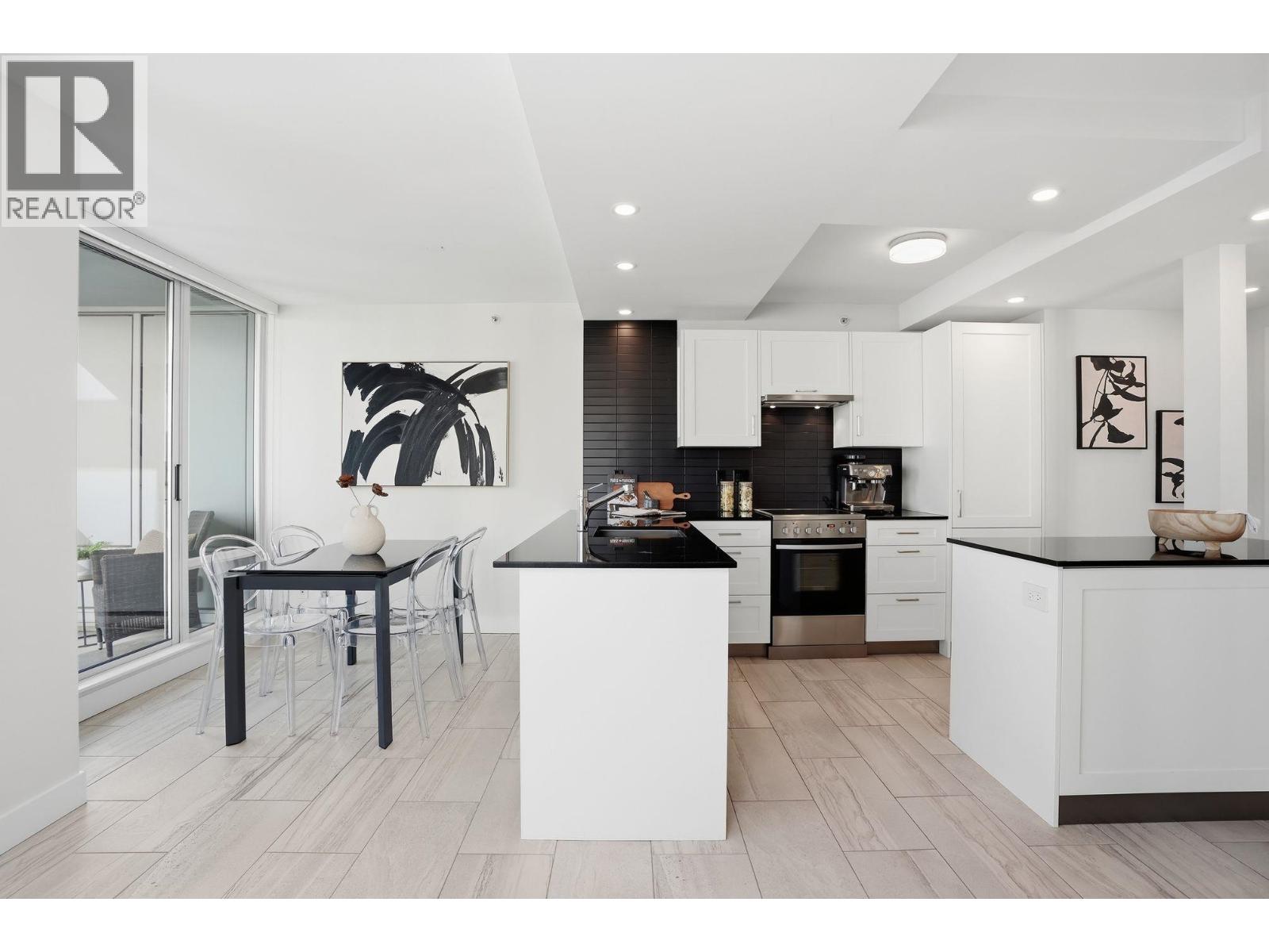 3206 1495 Richards Street, Vancouver, British Columbia  V6Z 3E3 - Photo 3 - R3093681