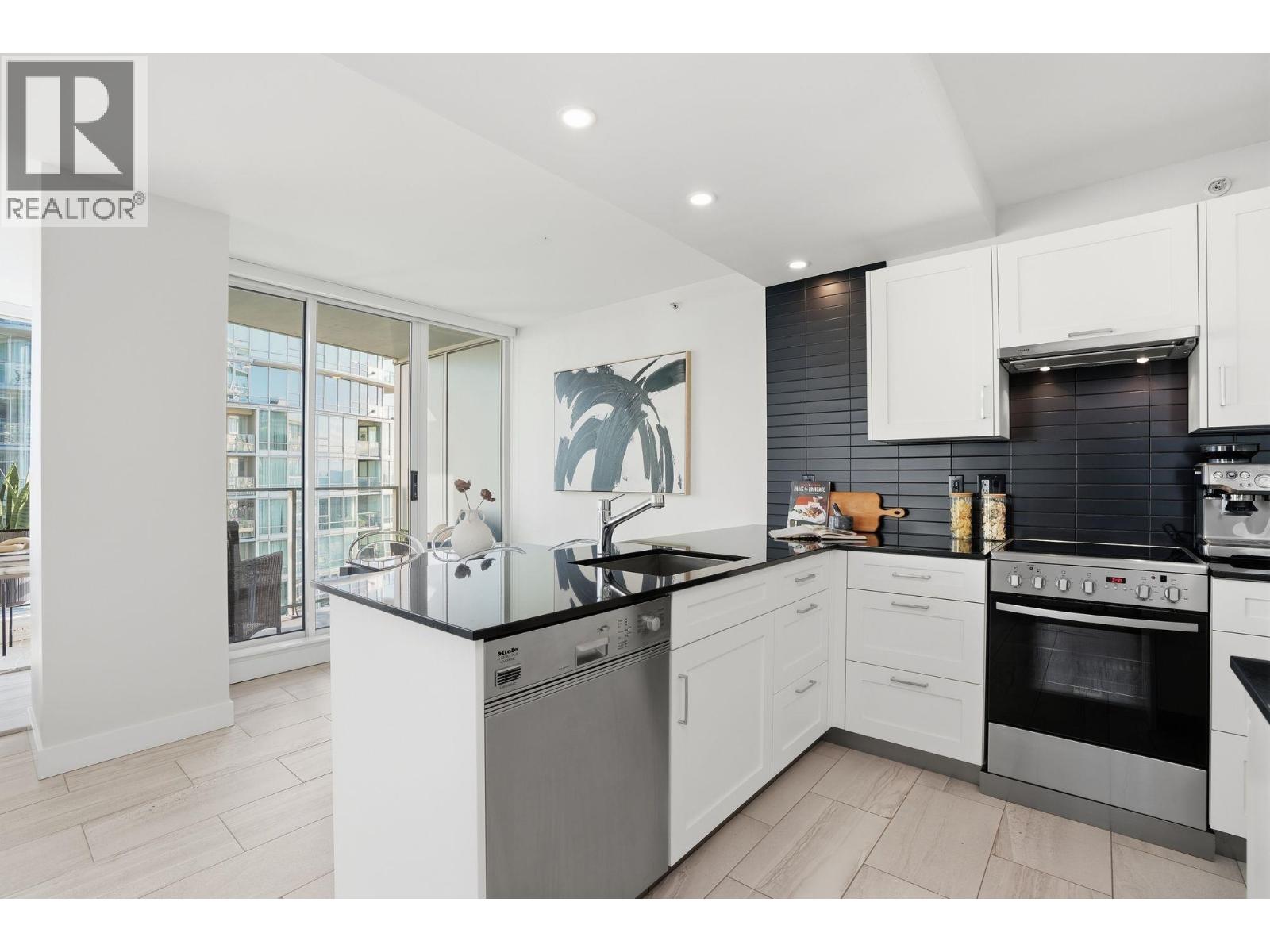 3206 1495 Richards Street, Vancouver, British Columbia  V6Z 3E3 - Photo 6 - R3093681