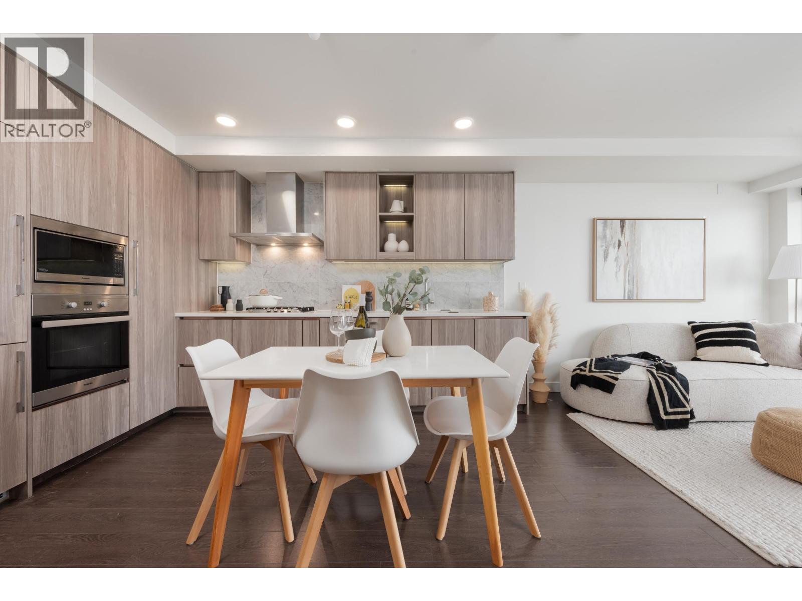 2105 433 SW MARINE DRIVE, Vancouver, British Columbia