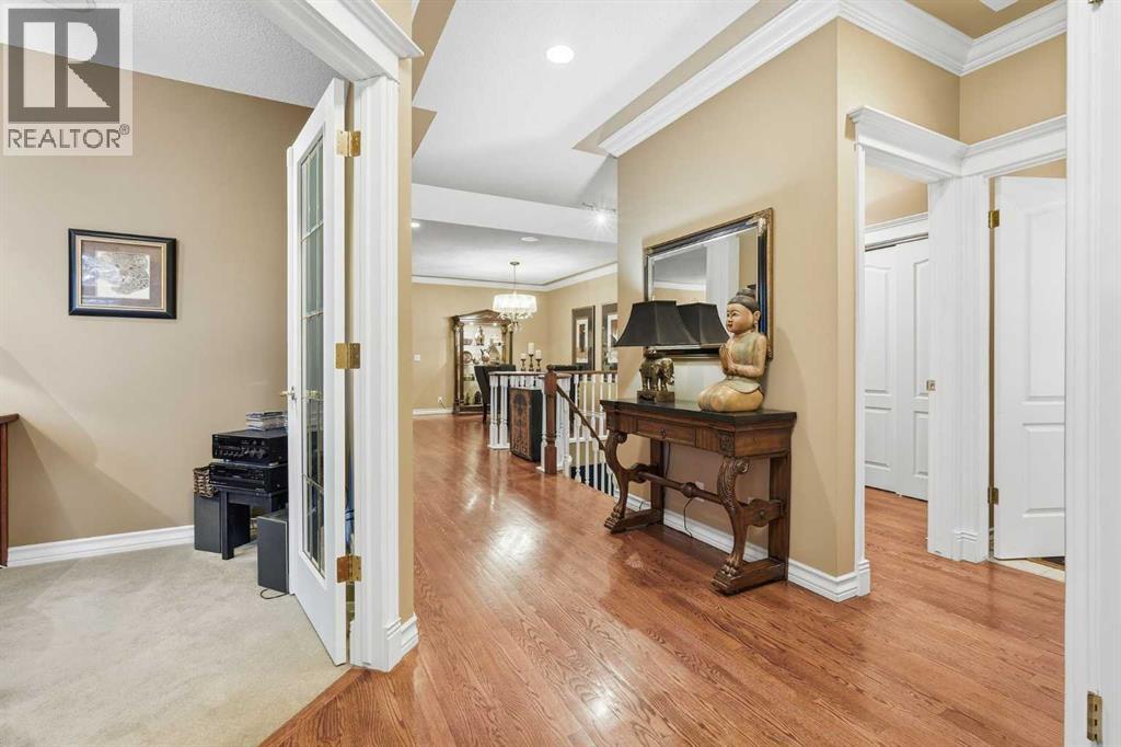 23 Prominence Point Sw, Calgary, Alberta T3H 3E8 - Photo 4 - A2288819