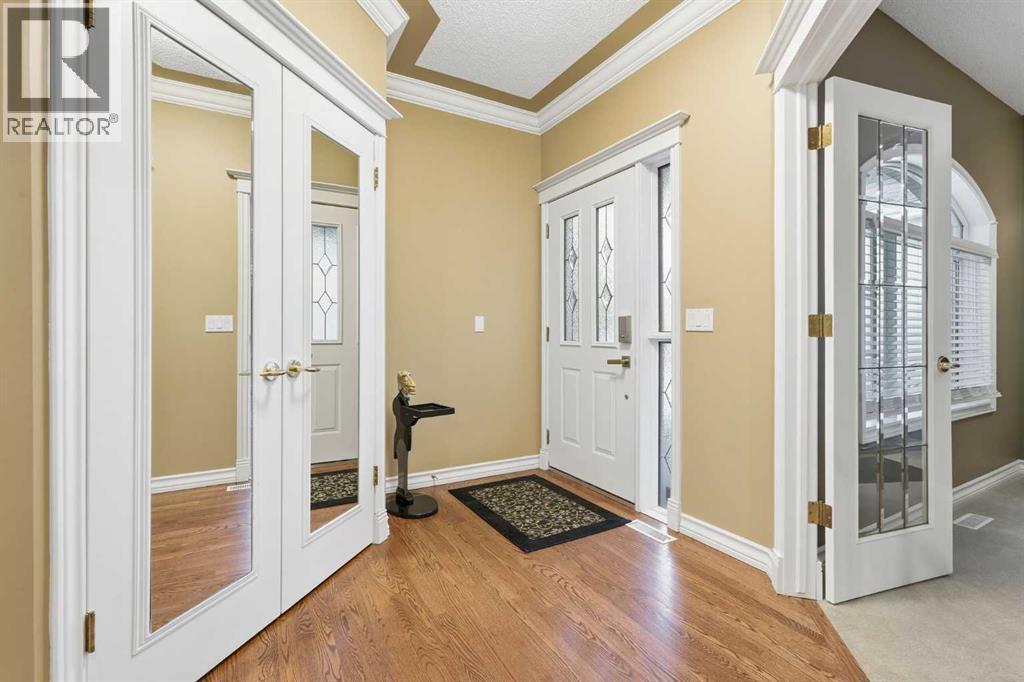 23 Prominence Point Sw, Calgary, Alberta T3H 3E8 - Photo 3 - A2288819