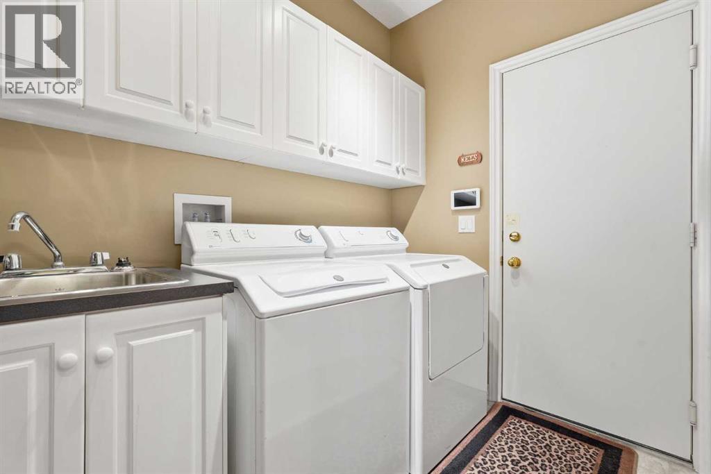 23 Prominence Point Sw, Calgary, Alberta T3H 3E8 - Photo 27 - A2288819