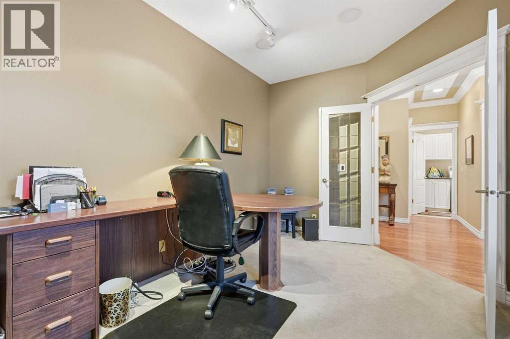 23 Prominence Point Sw, Calgary, Alberta T3H 3E8 - Photo 6 - A2288819