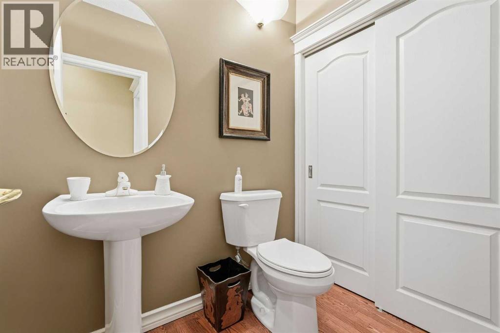 23 Prominence Point Sw, Calgary, Alberta T3H 3E8 - Photo 28 - A2288819