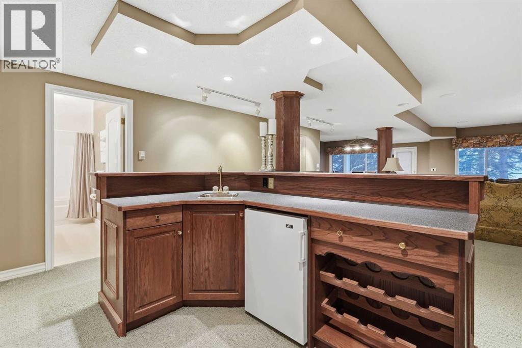 23 Prominence Point Sw, Calgary, Alberta T3H 3E8 - Photo 34 - A2288819