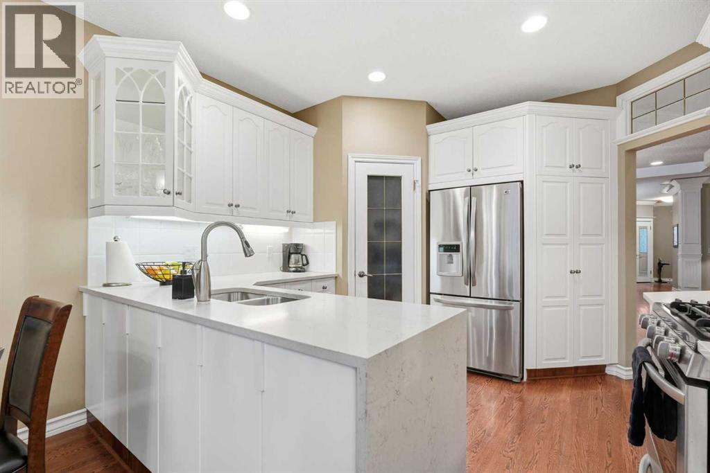 23 Prominence Point Sw, Calgary, Alberta T3H 3E8 - Photo 15 - A2288819