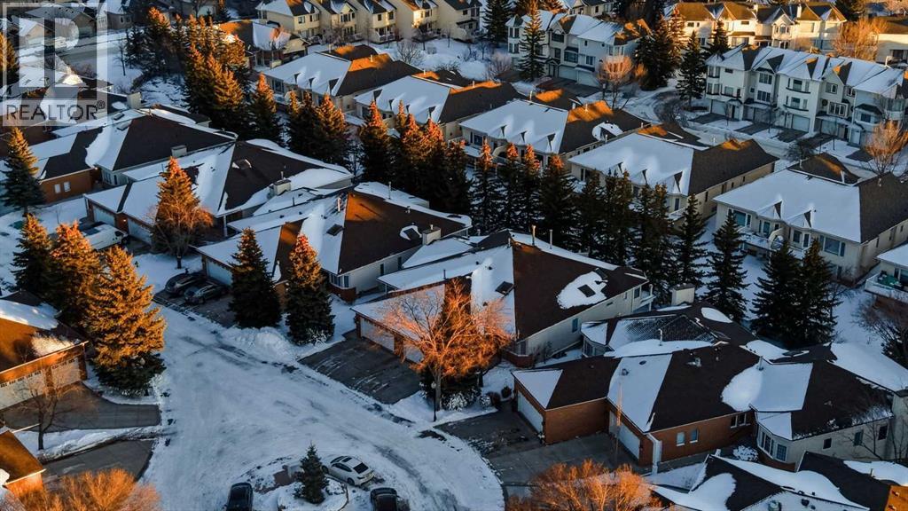 23 Prominence Point Sw, Calgary, Alberta T3H 3E8 - Photo 48 - A2288819