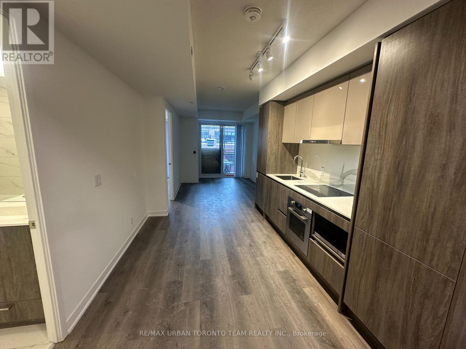 702 - 180 FRONT STREET E, Toronto, Ontario