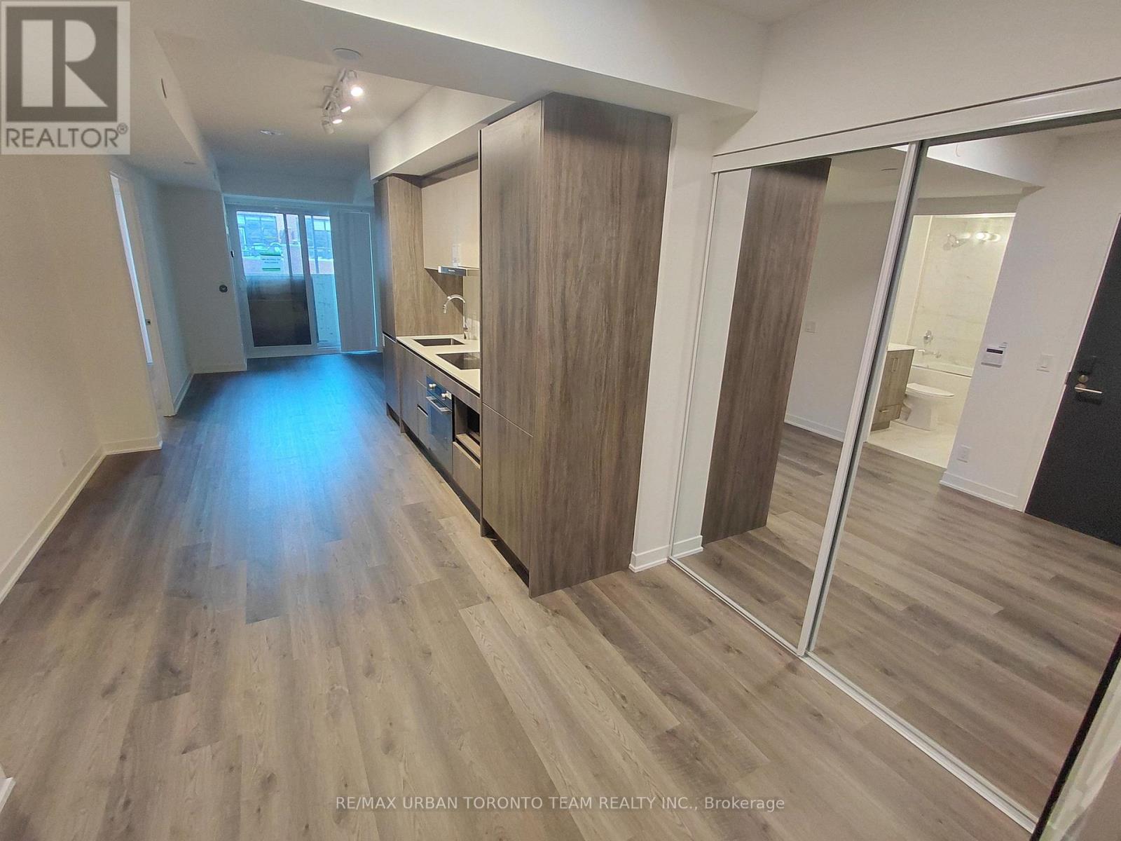 702 - 180 Front Street E, Toronto, Ontario  M5A 0K9 - Photo 7 - C12821132