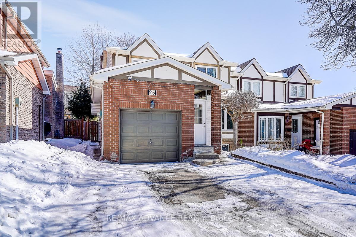 25 West Borough Street E, Markham, Ontario  L3T 4V6 - Photo 2 - N12821138