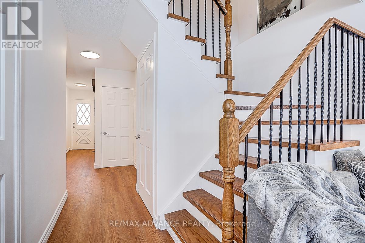 25 West Borough Street E, Markham, Ontario  L3T 4V6 - Photo 22 - N12821138