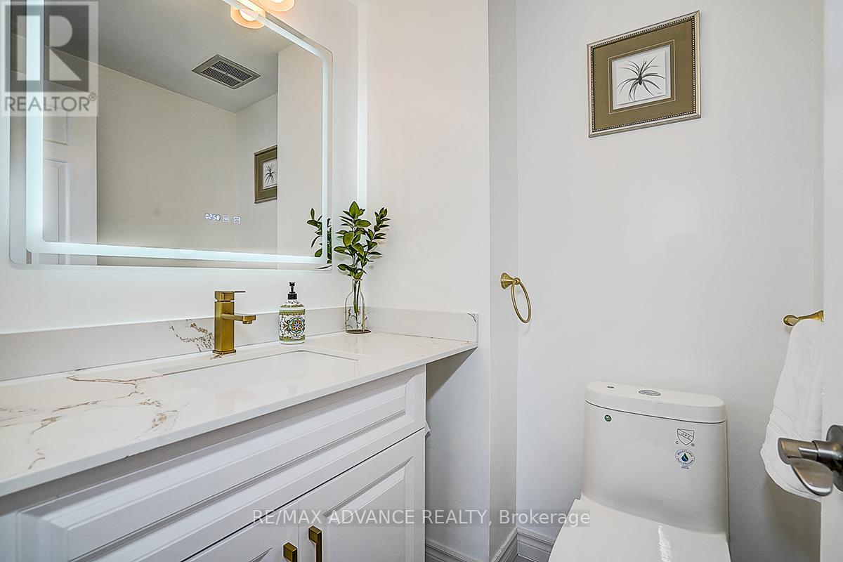 25 West Borough Street E, Markham, Ontario  L3T 4V6 - Photo 29 - N12821138