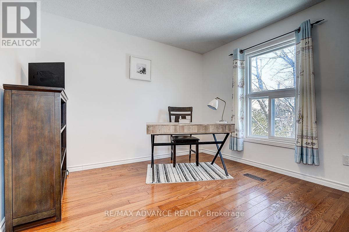 25 West Borough Street E, Markham, Ontario  L3T 4V6 - Photo 35 - N12821138