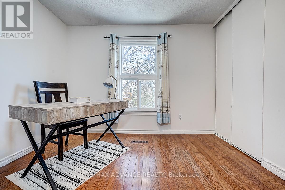 25 West Borough Street E, Markham, Ontario  L3T 4V6 - Photo 36 - N12821138