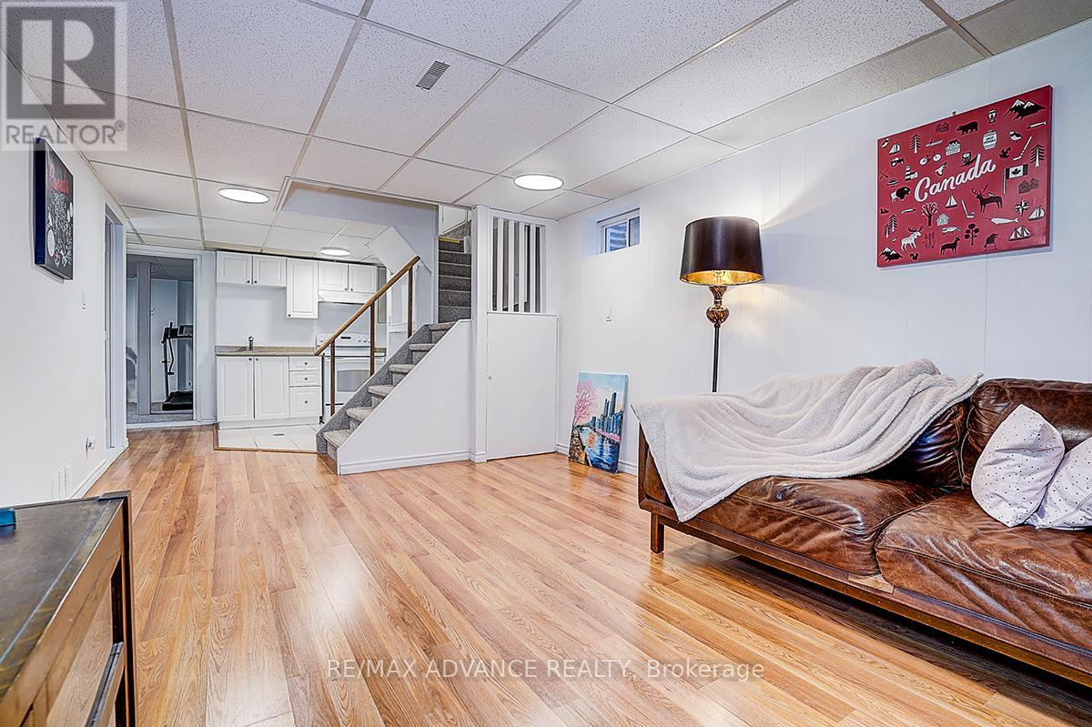 25 West Borough Street E, Markham, Ontario  L3T 4V6 - Photo 40 - N12821138