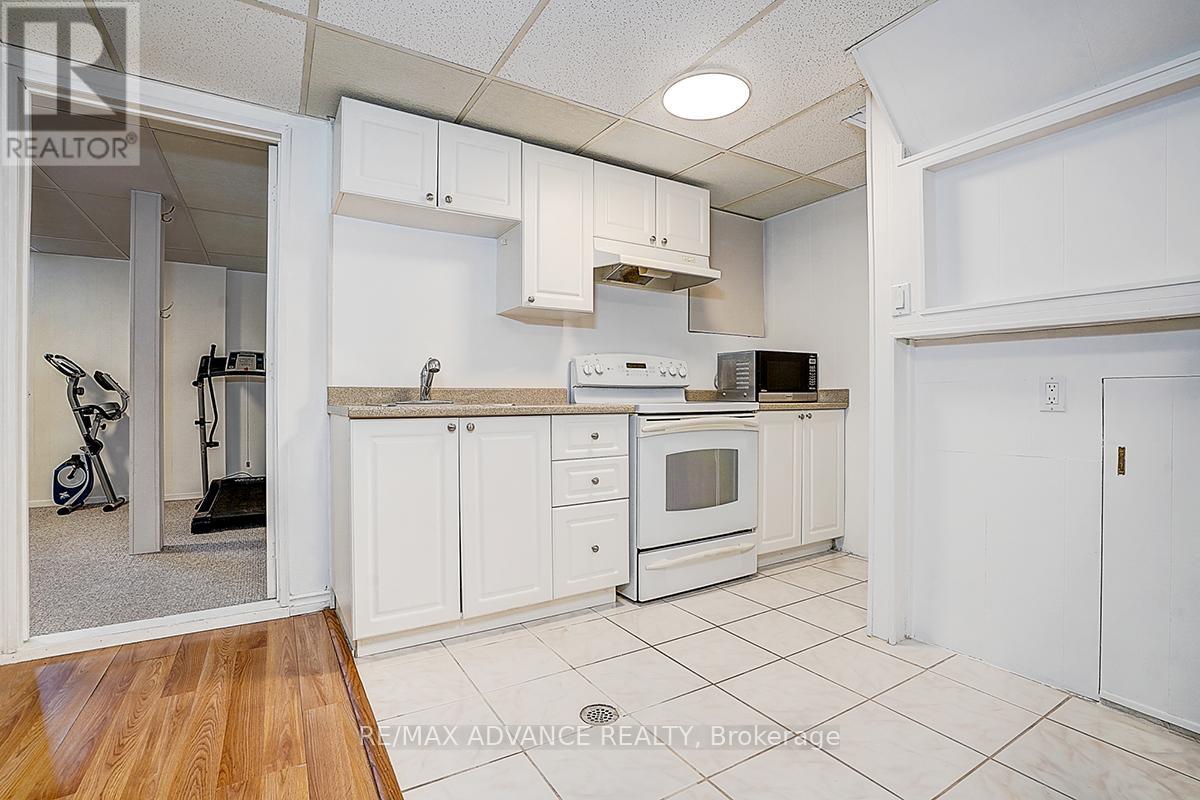 25 West Borough Street E, Markham, Ontario  L3T 4V6 - Photo 41 - N12821138
