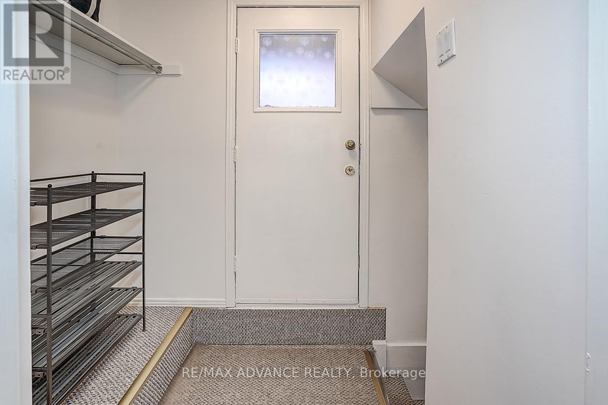 25 West Borough Street E, Markham, Ontario  L3T 4V6 - Photo 48 - N12821138