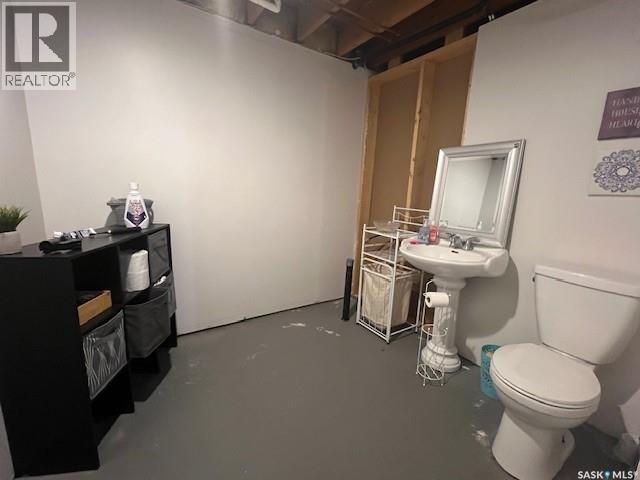 35 Assiniboia Avenue, Dubuc, Saskatchewan  S0A 0R0 - Photo 24 - SK029055