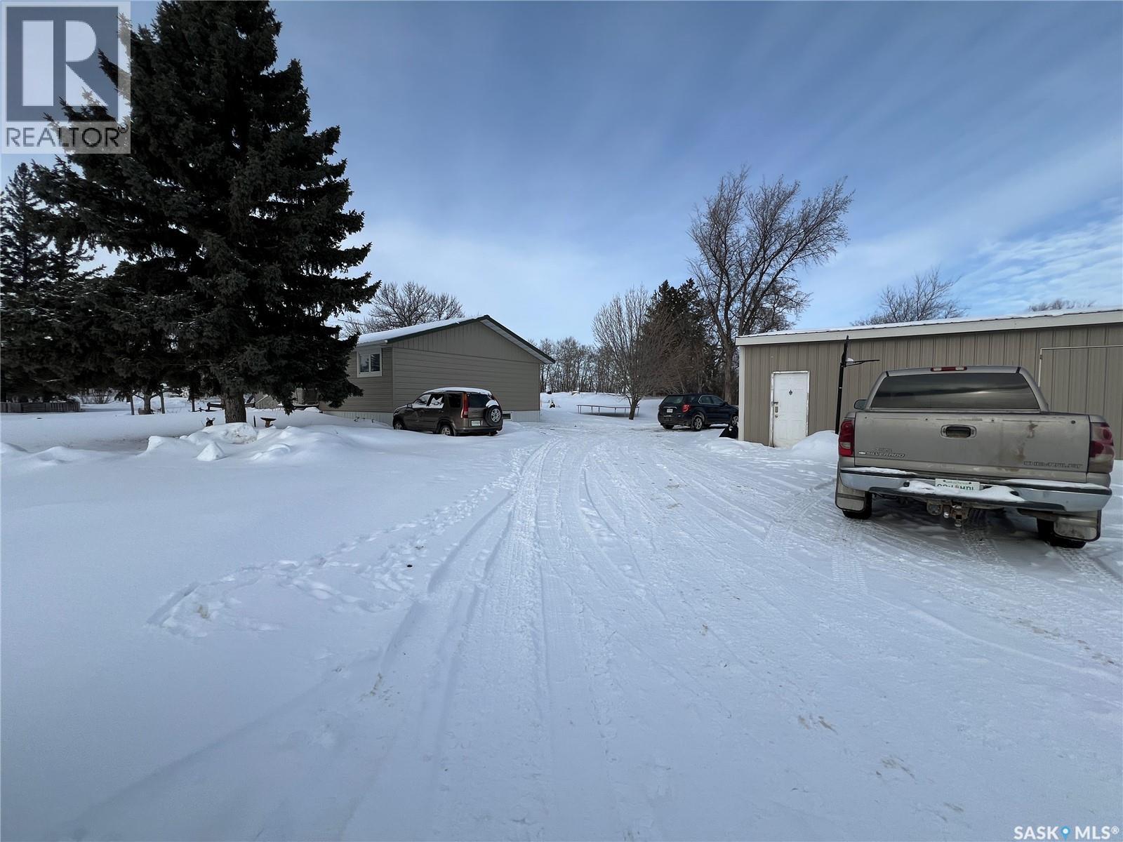 35 Assiniboia Avenue, Dubuc, Saskatchewan  S0A 0R0 - Photo 4 - SK029055