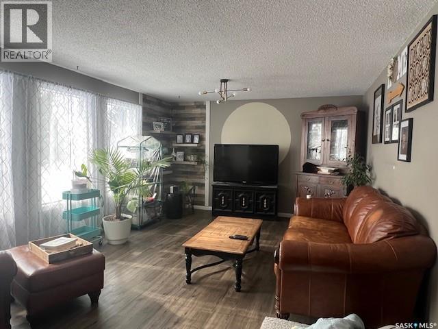 35 Assiniboia Avenue, Dubuc, Saskatchewan  S0A 0R0 - Photo 9 - SK029055